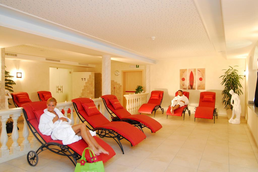Hotel Gasthof Waldschenke Marlengo Dış mekan fotoğraf